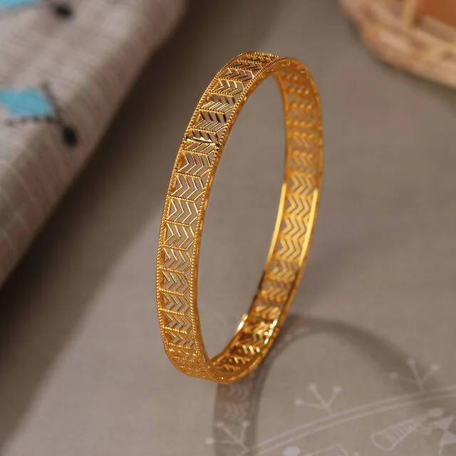 Bangle thumbnail 1